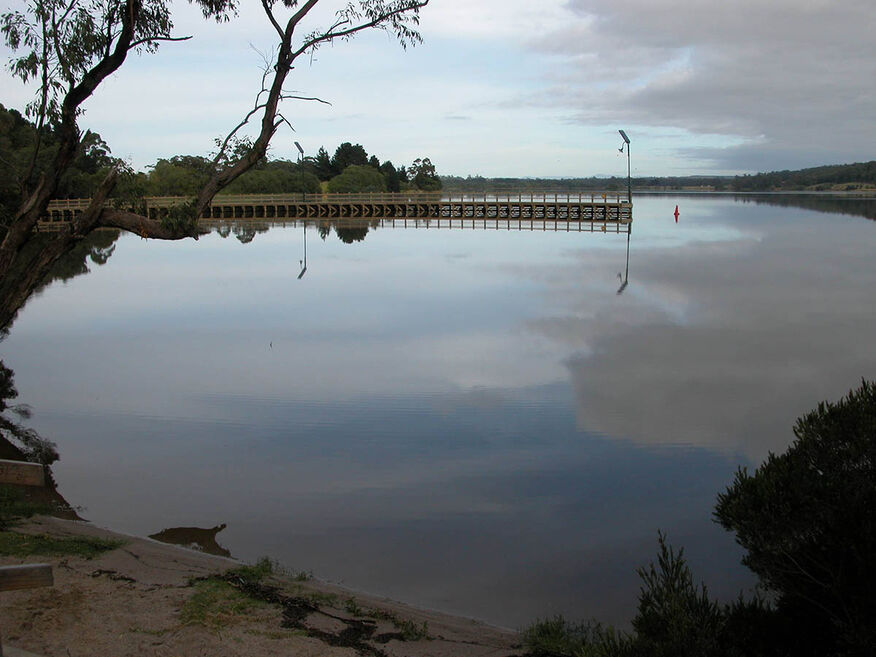 Lake Narracan - Hunter House Moe